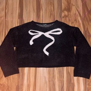 Wild Fable Black and White Crew Neck Sweater with Lace-Up Detail